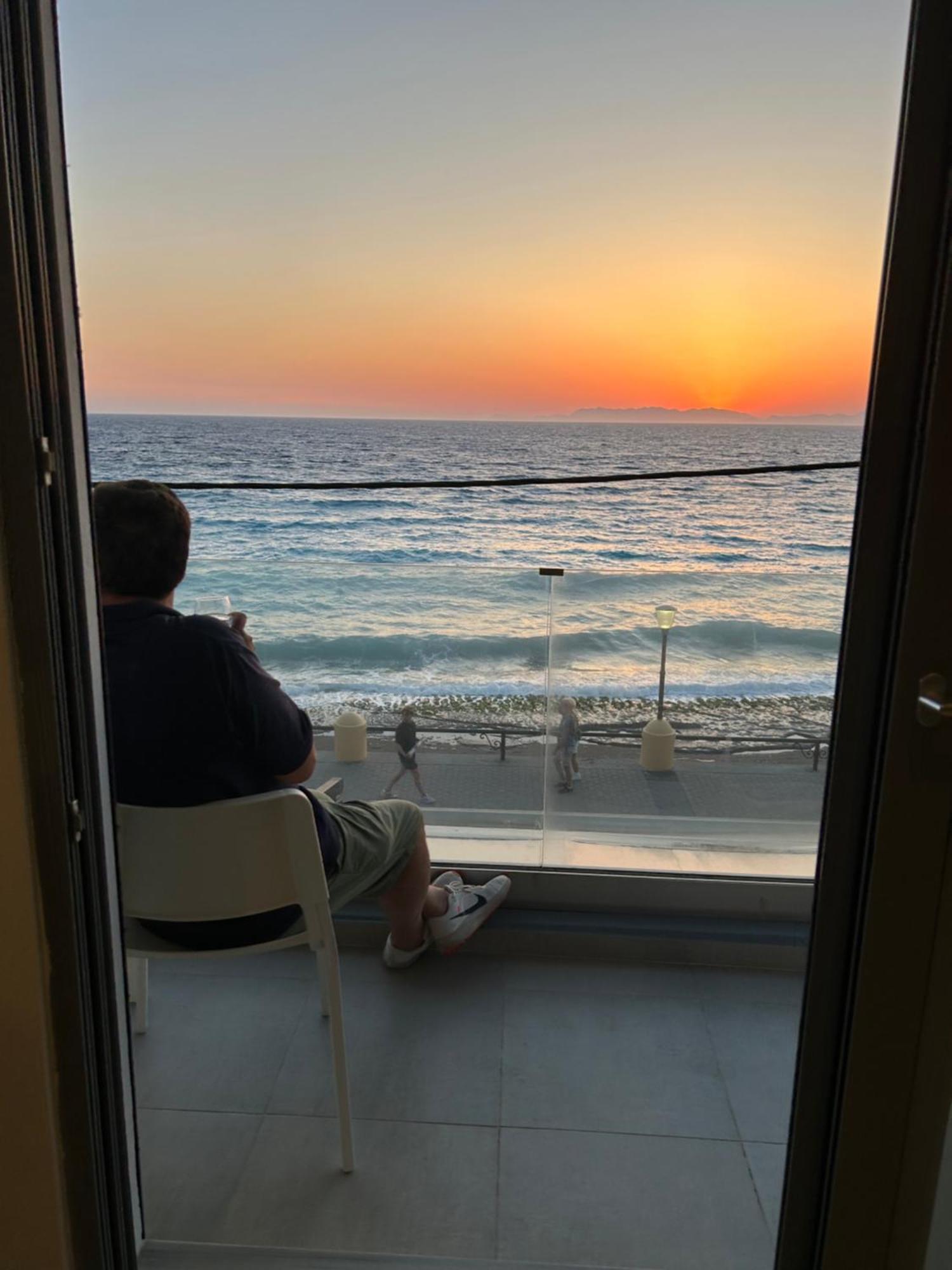 Melita Downtown Seaview Lägenhet Rhodes City Exteriör bild